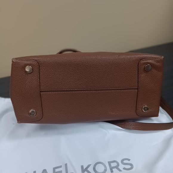 Michael Kors Purse Brown Pebble Mercer Tote Crossbody Strap w/ Dust Bag - Picture 7 of 11
